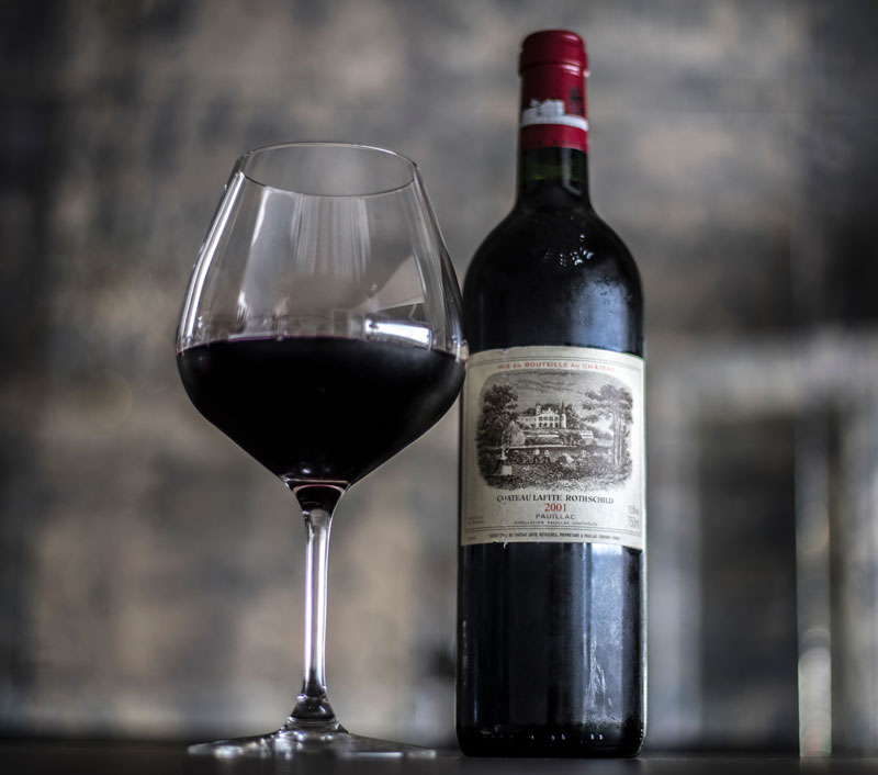 Eine Flasche Chateau Lafite Rothschild